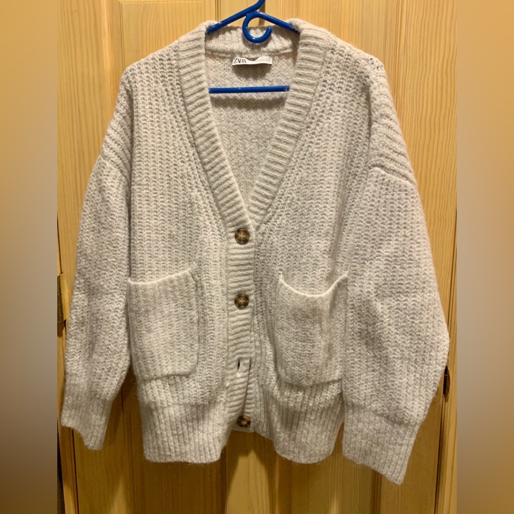 Zara Textured White Knit Sweater